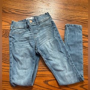 Abercrombie and Fitch. Girls slim fit jeggings. Size 9/10.